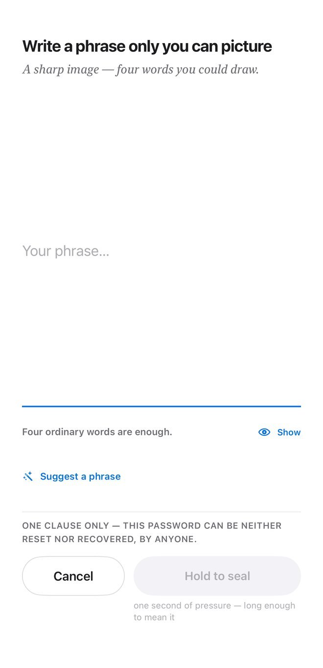 Creating the master passphrase on iPhone, with the notice that it cannot be reset or recovered by anyone.